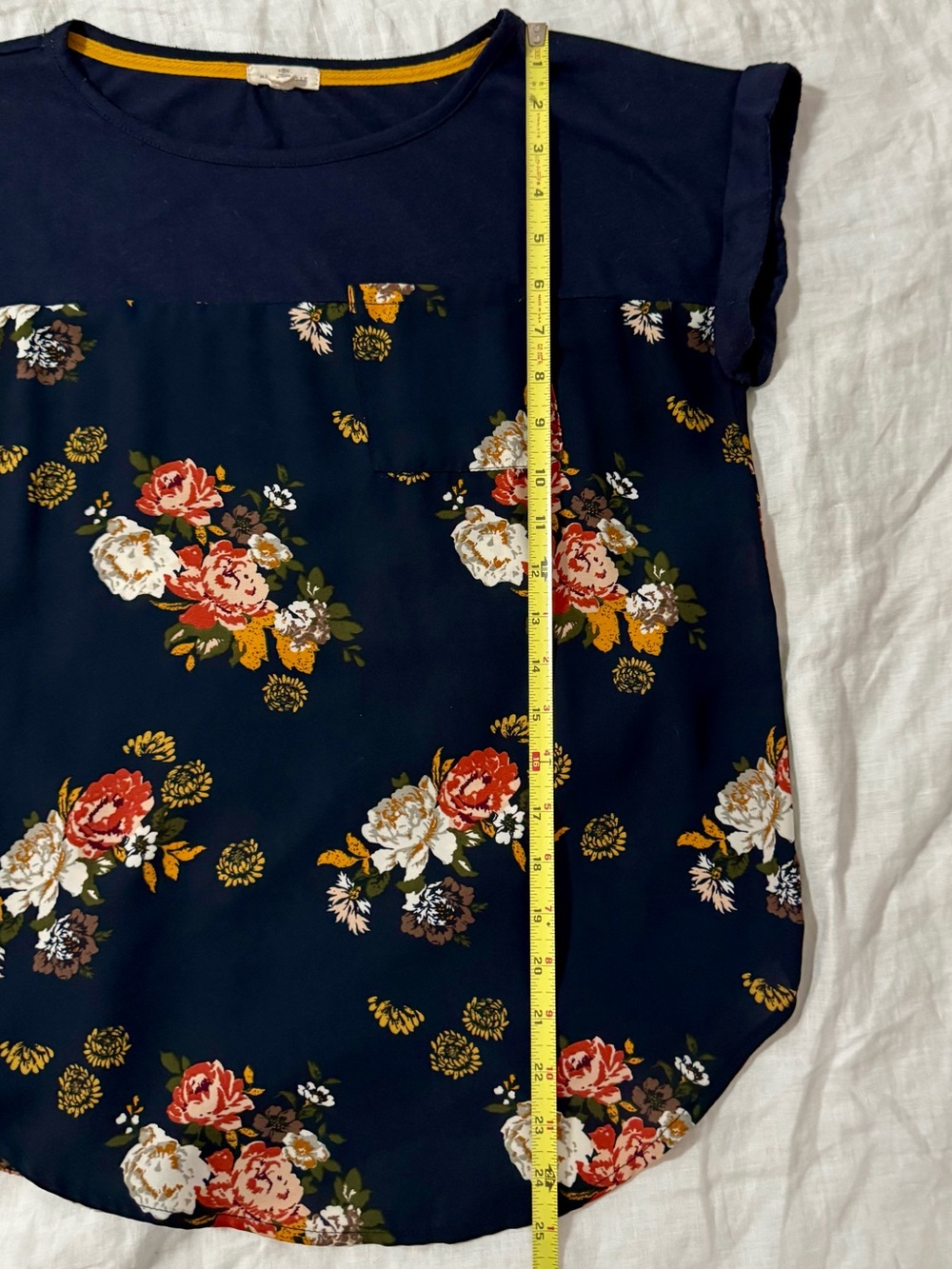 Mason & Belle Mixed Media Floral Cuffed Sleeve Top | Women’s Small - Picture 10 of 10